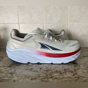 Women’s Altra Via Olympus Size 11